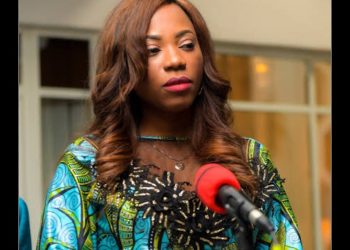 Urgent : Voici la réaction musclée de la primature à la démission de la ministre Stéphanie Mbombo (Communiqué) !