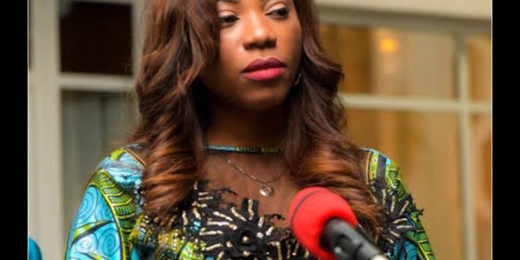 Urgent : Voici la réaction musclée de la primature à la démission de la ministre Stéphanie Mbombo (Communiqué) !